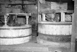 Wood Mill, Yoxall - the stones and fittings