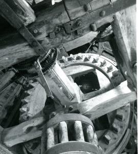 Brake wheel, wallower and striking gear, Moulin de la Croix-Cadeau, Avrille, Maine-et-Loire, France