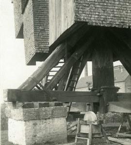 Post mill without roundhouse, Marck, Pas-de-Calais, France