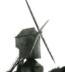 Unknown post mill with roundhouse, France