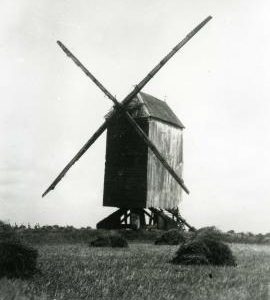 Unknown post mill, France