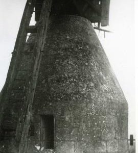 Unknown cavier mill (a type of hollow post mill), France