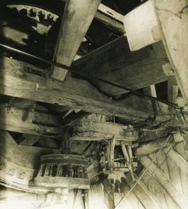 Brakewheel and wallower, Moulin Hofland, Houtkerque, Nord, France