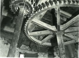 Spur wheel and stone nut, Belton (Westgate)