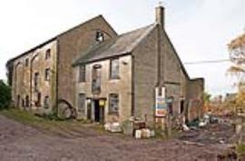 Bowman's Mill, Astwick, side of mill and intake building