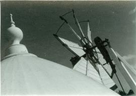 Barnet Gate Mill, Arkley - cap finial and fantail
