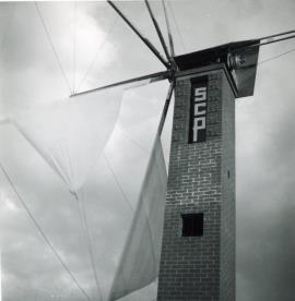 "Surrey Docks windpump"