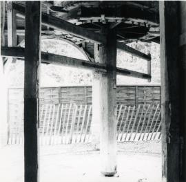 Stanmer Horse Gin - interior turnpost