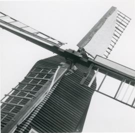 Post mill, Nutley - close up of the sails