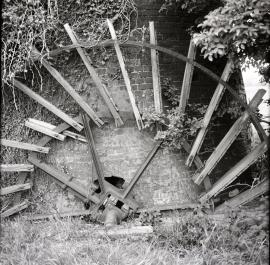 Tunstall Dyke Tower Mill, Tunstall - scoop wheel