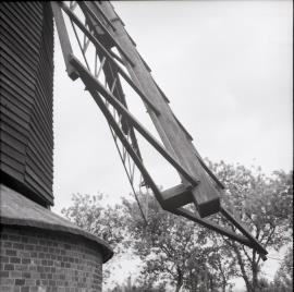 Bragg's Mill, Ashdon - close up of a double shuttered patent sail