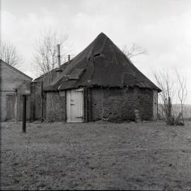 Hollow-post mill, Mitcham Common - roundhouse