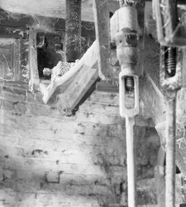 "Old Leake stone adjusting gear"