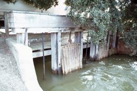 Beaulieu Tide Mill, main sea hatch