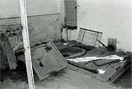 Bishops Waltham, Waltham Chase Mill, stones floor