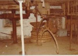 Bishops Waltham, Waltham Chase Mill, stones floor