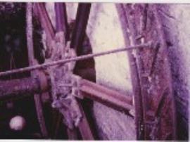 Boarhunt Mill, waterwheel derelict