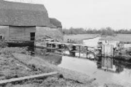 Sherfield on Loddon, Longbridge Mill, bypass sluice