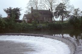Ashford Mill, Ashford Carbonell - the weir