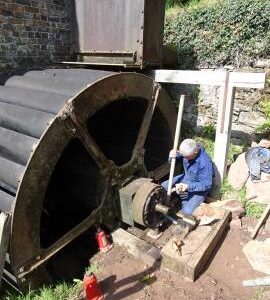Watermill, Wrickton, Neenton - outer bearing removed, with Dave Wadley
