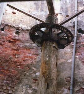 Hadley Park Windmill and Watermill, Hadley and Leegomery - Upright shaft and crown wheel