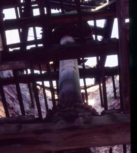 Hawkstone Mill, Weston-under-Redcastle - looking up at upright shaft and cap