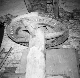 Knowles Mill, Bewdley - crown wheel seen from below