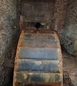 Watermill, Whitcot - pentrough and top of waterwheel