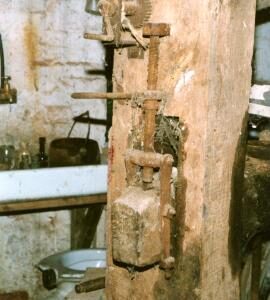 Sedgeberrow Mill, Sedgeberrow - a tentering screw and twist peg