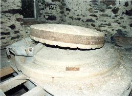 Downstream pair of stones, Melin Cafnan, Llanfairynghornwy, Anglesea