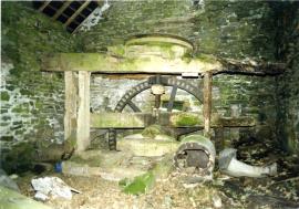 Hurst and gear, Felin Castell Howell, Llangynllo, Dyfed, Cardiganshire